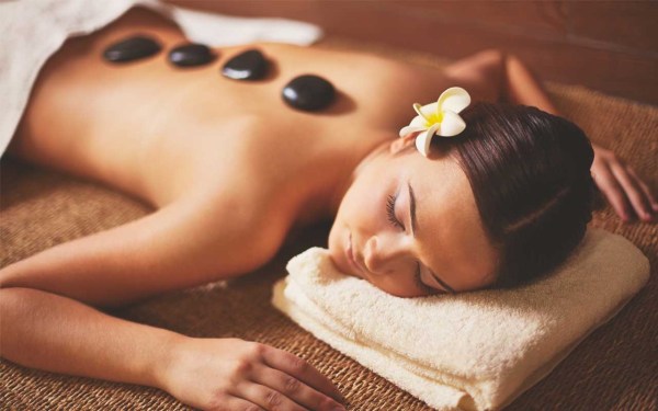 masaje-piedras-calientes-1.jpg